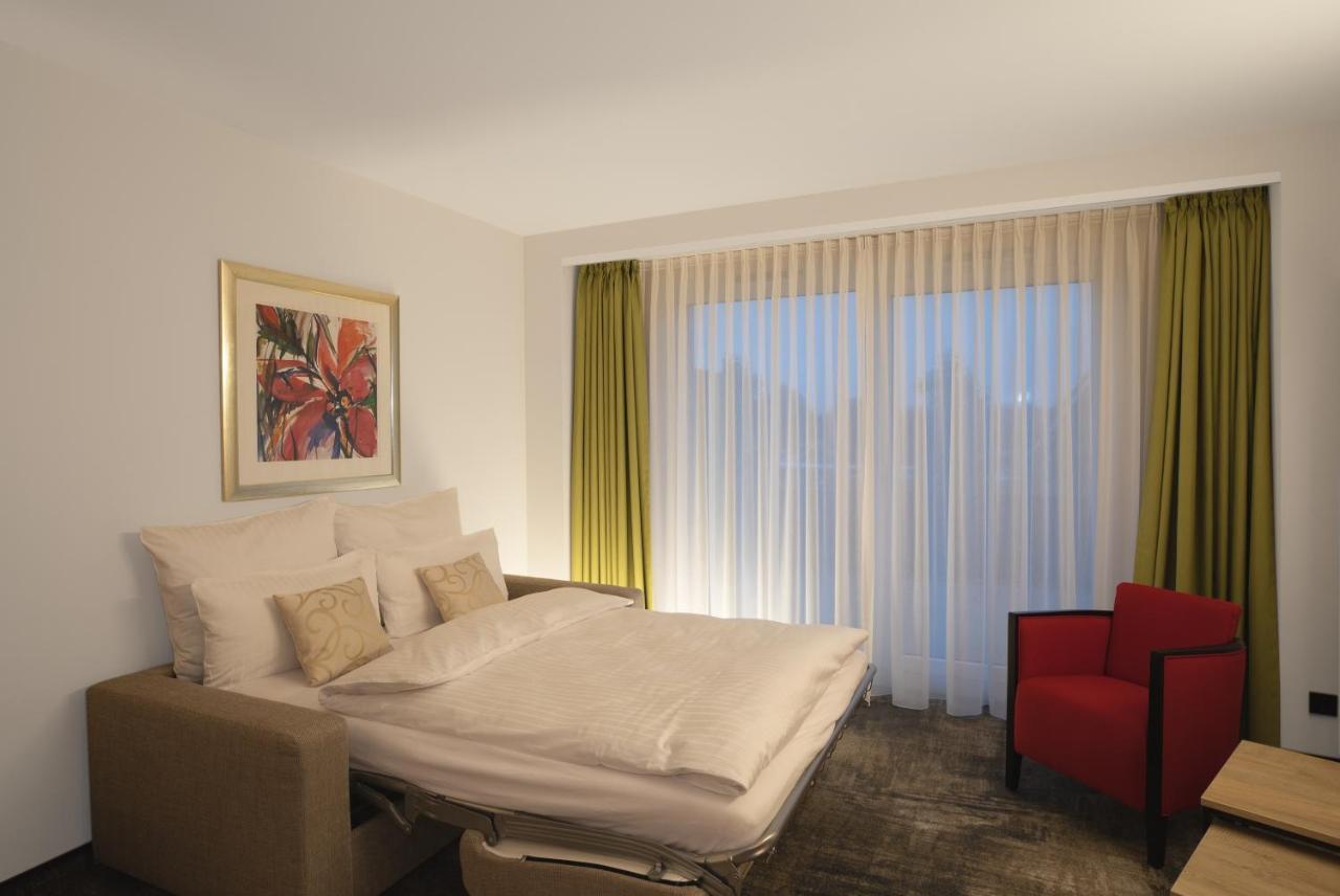 Naundrups Hof Hotel ลือดิงเฮาเซน ภายนอก รูปภาพ