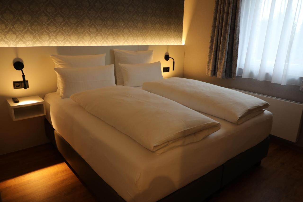 Naundrups Hof Hotel ลือดิงเฮาเซน ภายนอก รูปภาพ